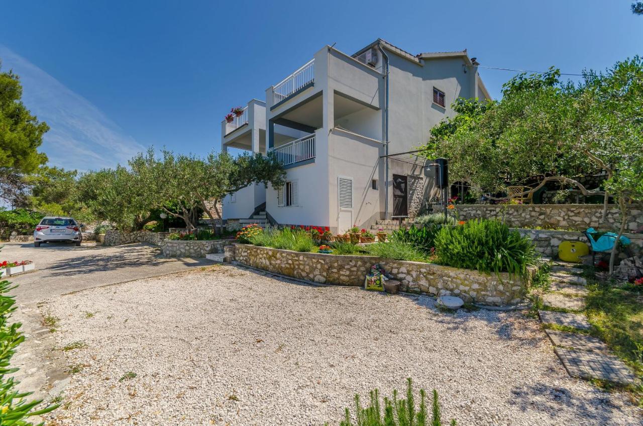 Apartments Dragica Slatine Exterior foto